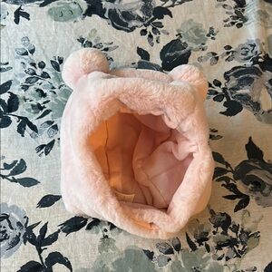 Adorable baby Pink Fuzzy Bear Hat - Sz 0-6M